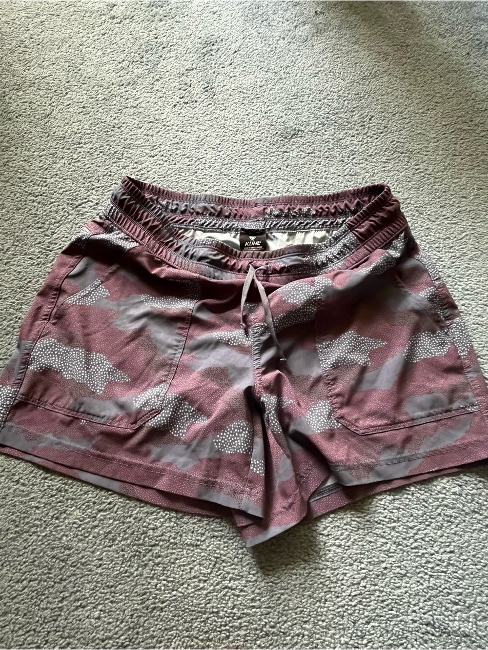 Kuhl Women's Vantage 4” Camo Shorts SZ S